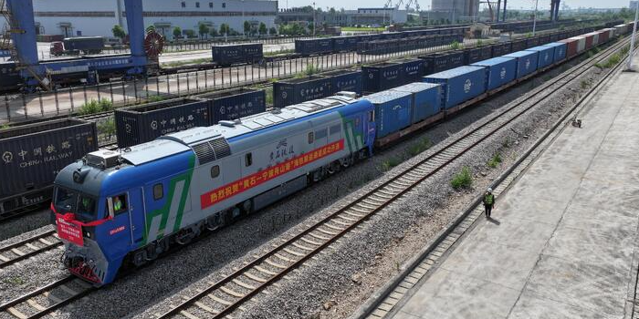 黄石至孝感集装箱铁海联运_海运