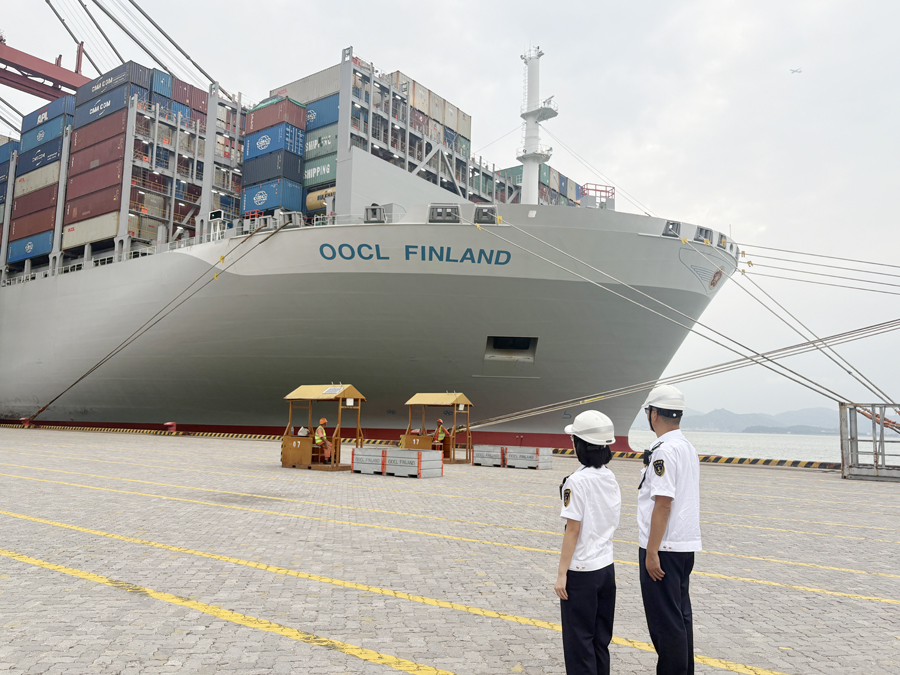 链接内陆与海洋：乐山港启发内贸新能源汽车运输新通路